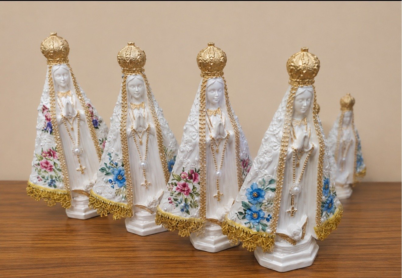 Nossa Senhora Aparecida imagem artesanal decorativa